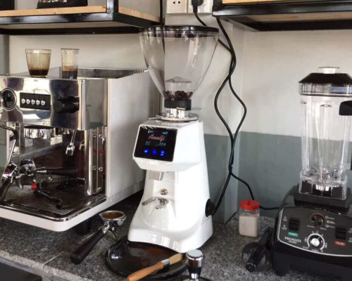 Mua máy xay cà phê cần lưu ý những gì?